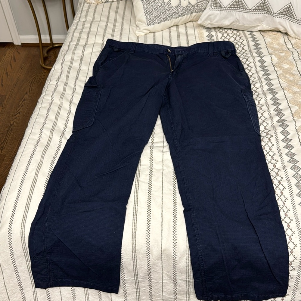 Navy blue carhartt cargo pants sz 18